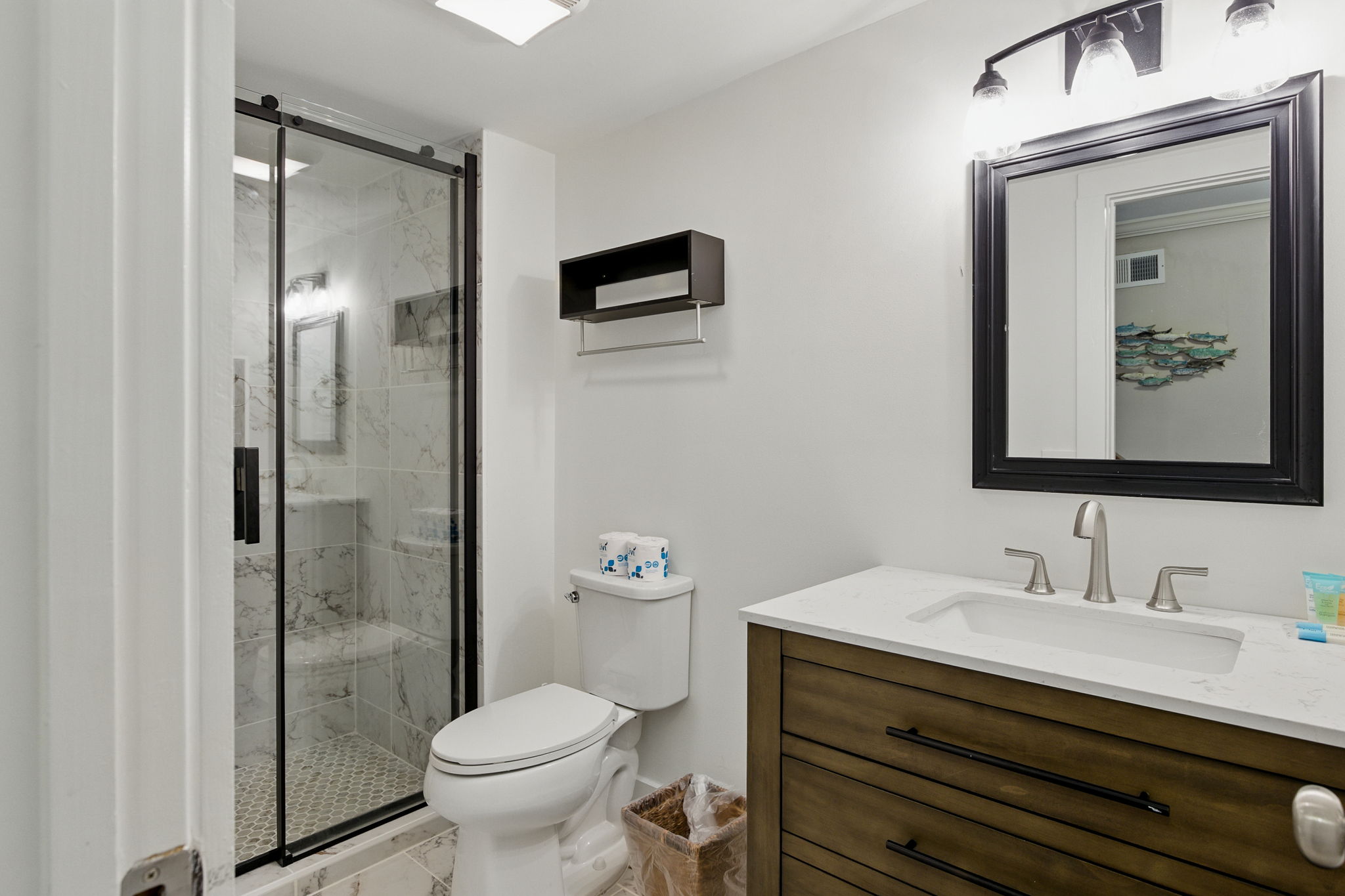 Bathroom 3 off Foyer
