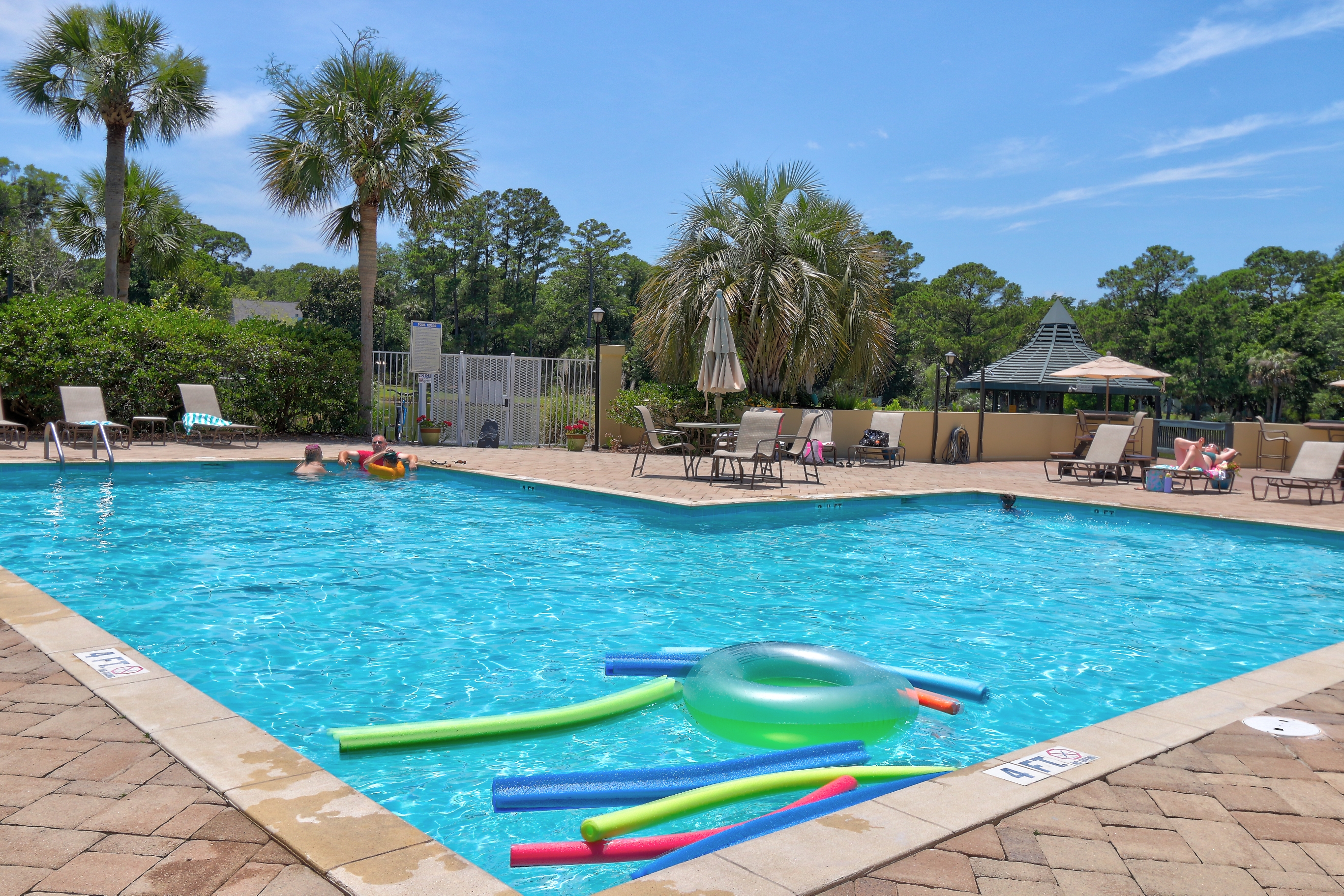Community Pool (Open Seasonally)