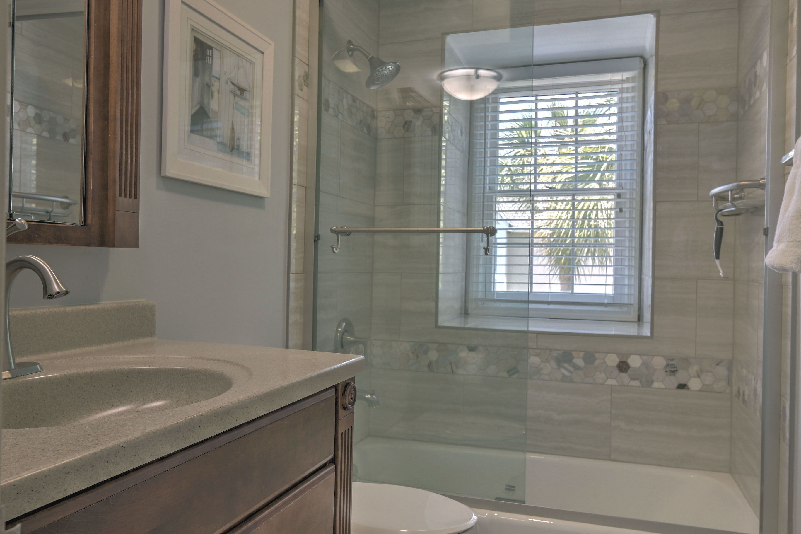 Hall Bath with Shower/Tub Combo