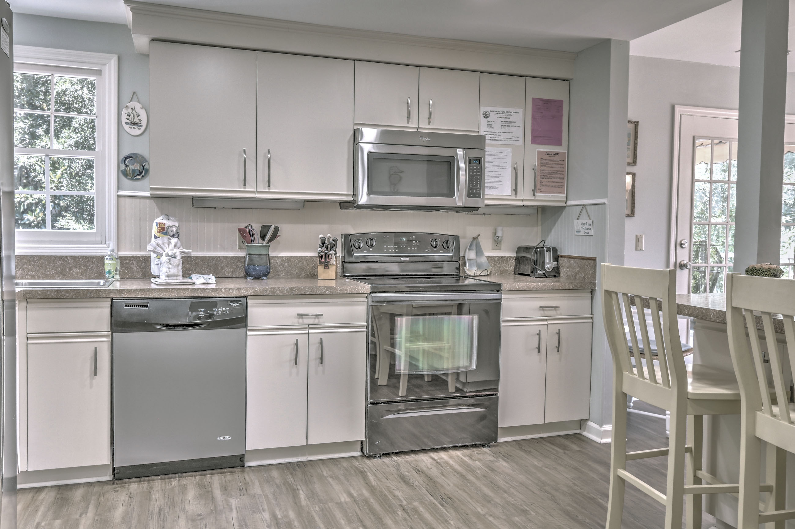 Full Kitchen