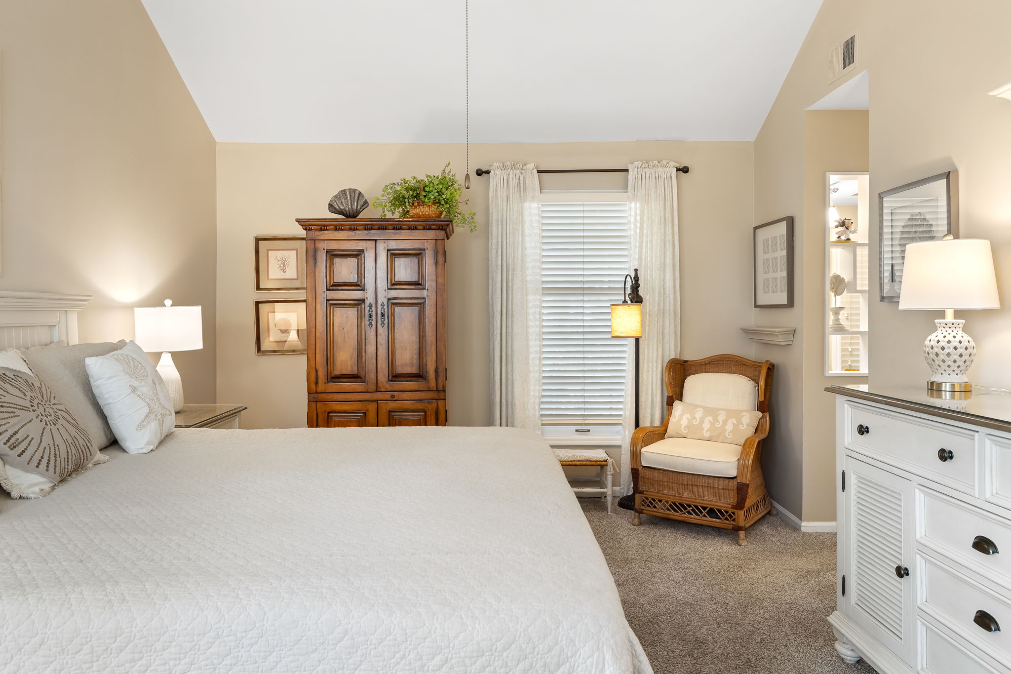 Master with King Bed, Private Bath, and Flat Screen TV