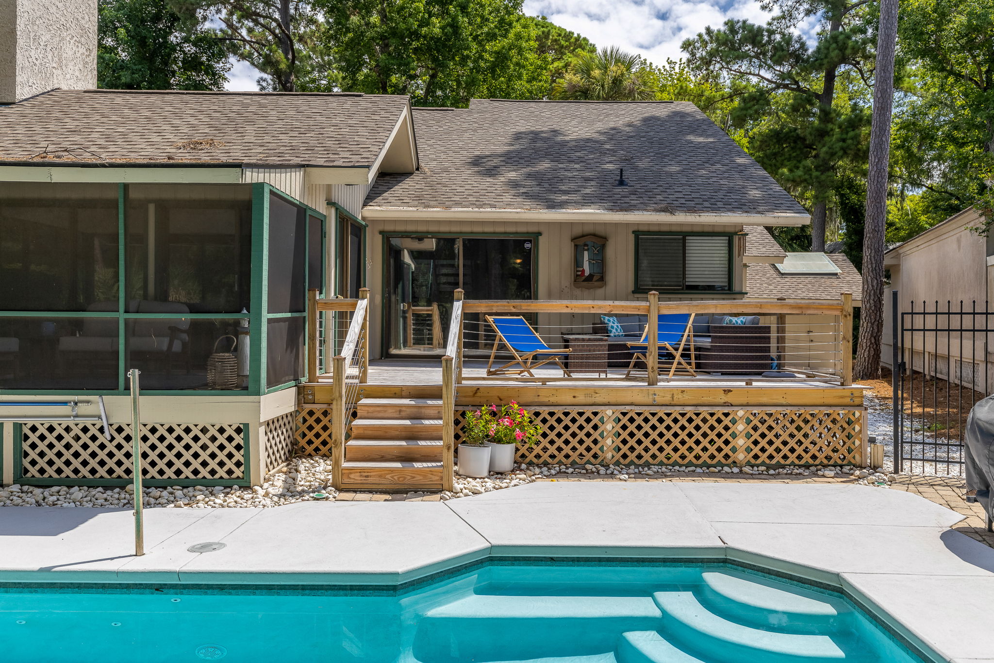 Private Back Deck and Pool