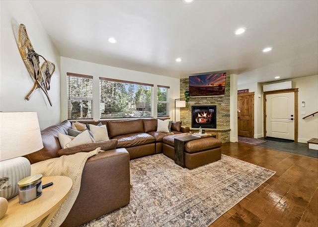 LK171- Pine Tree Cabin