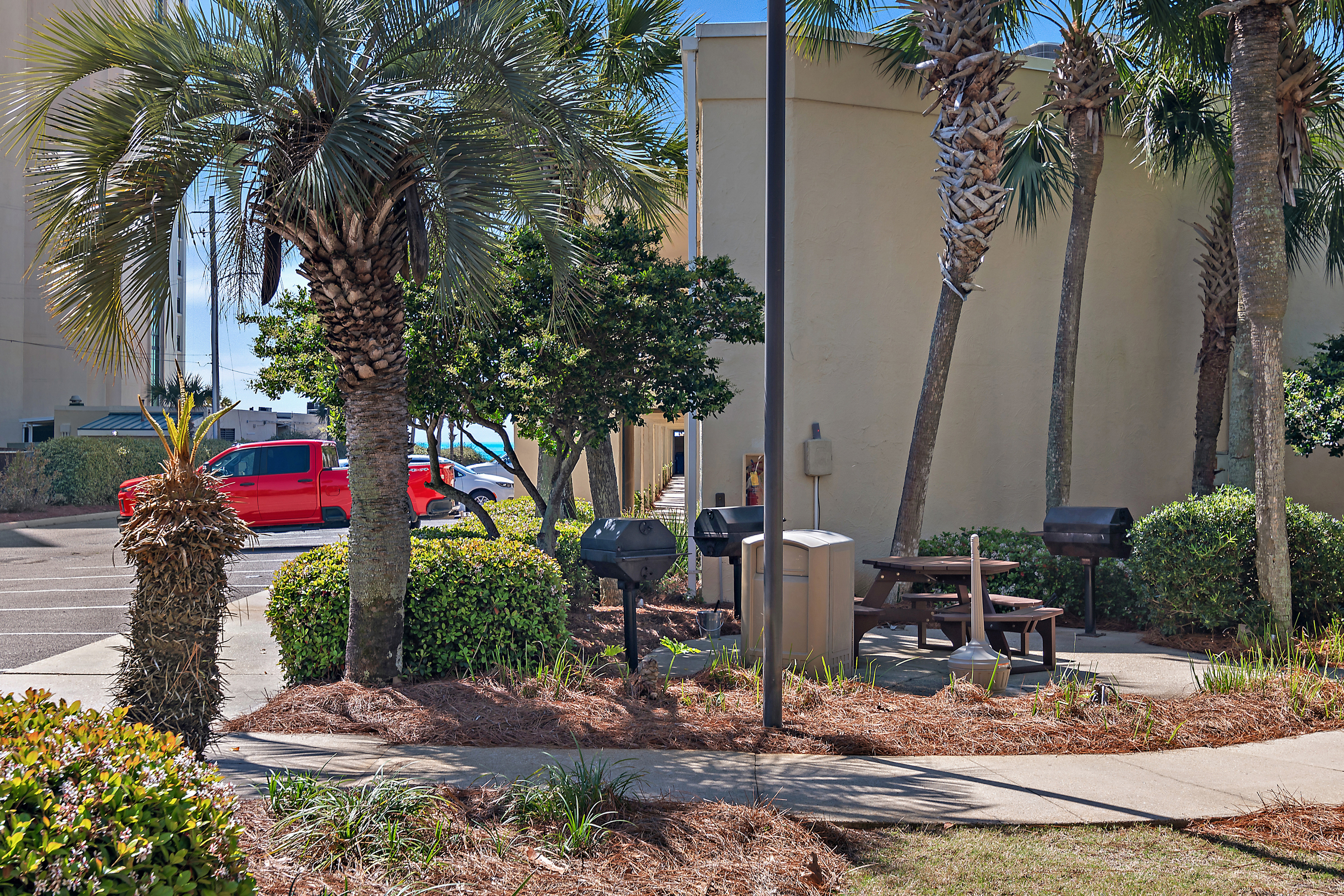 Unit 003 SD | Photo 10