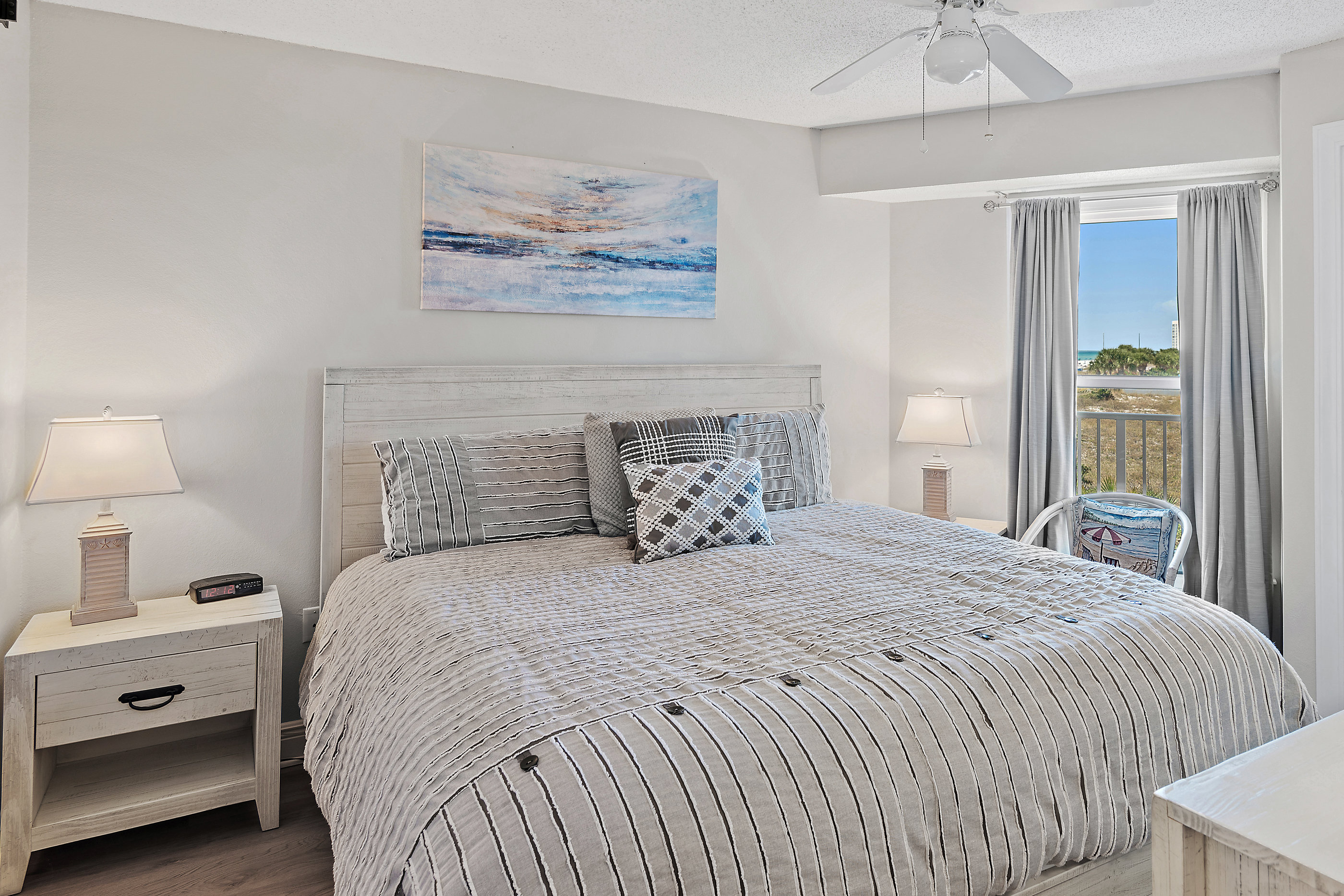 Unit B 1303 | Photo 13