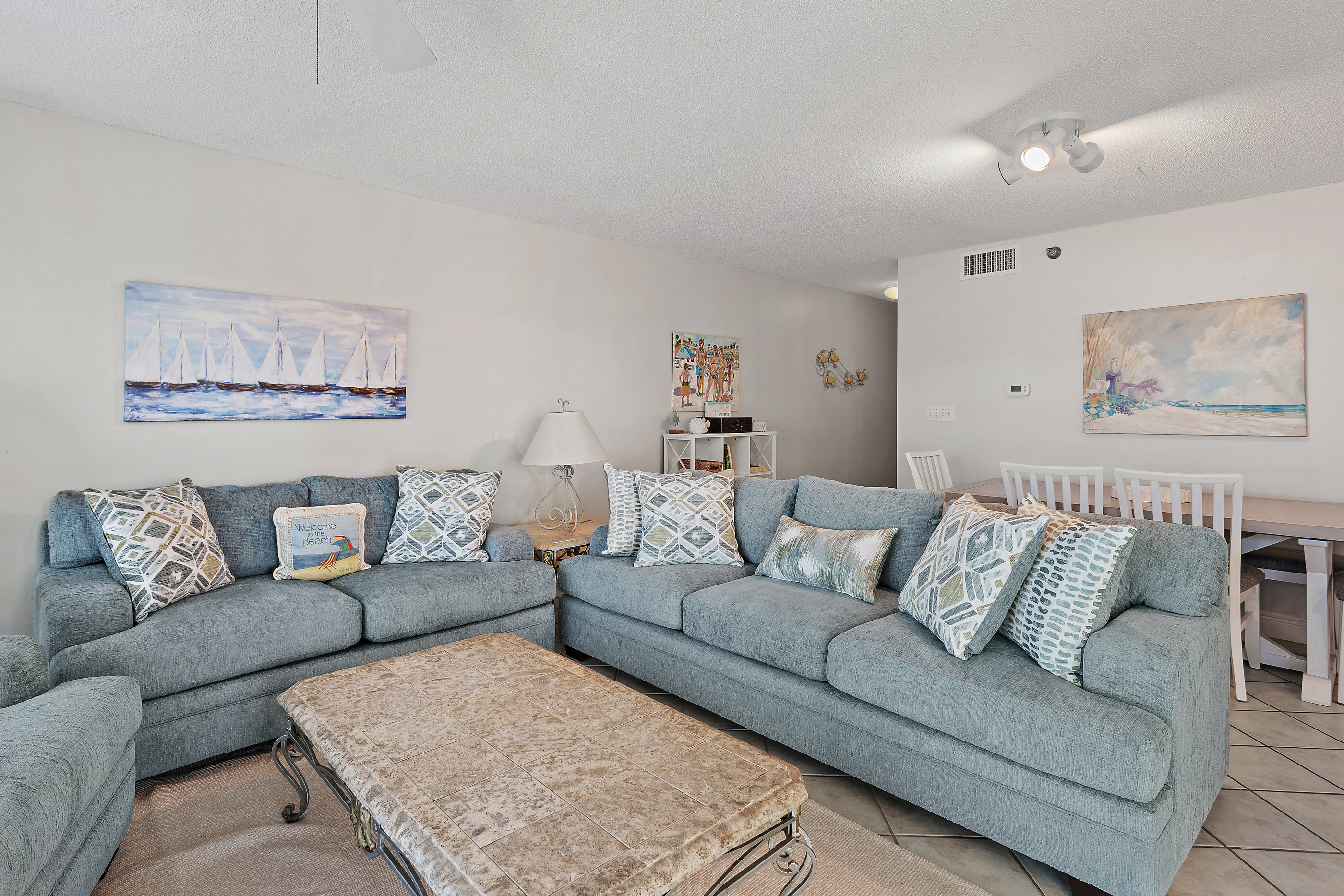 Unit B 1303 | Photo 2