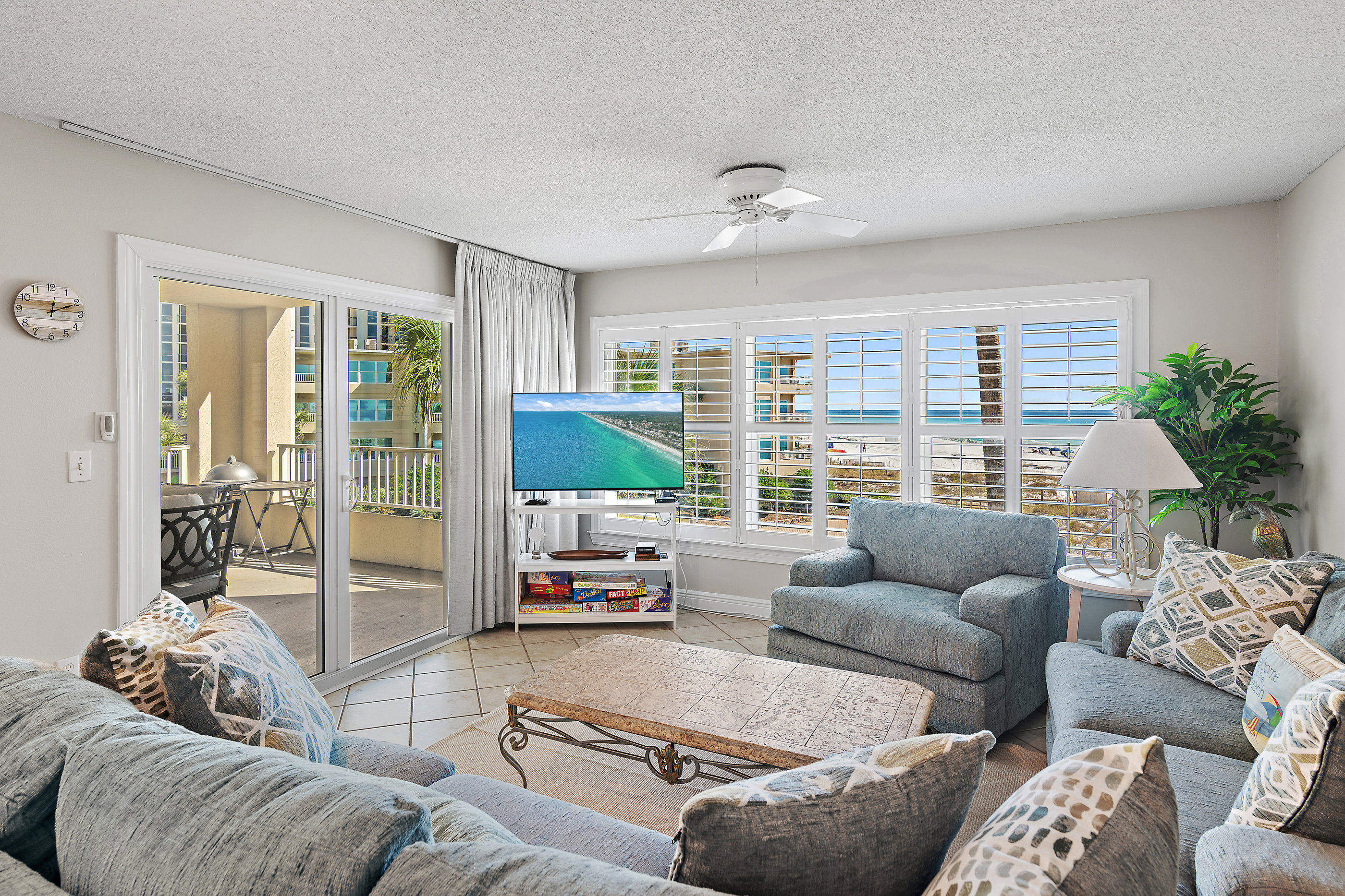 Unit B 1303 | Photo 3