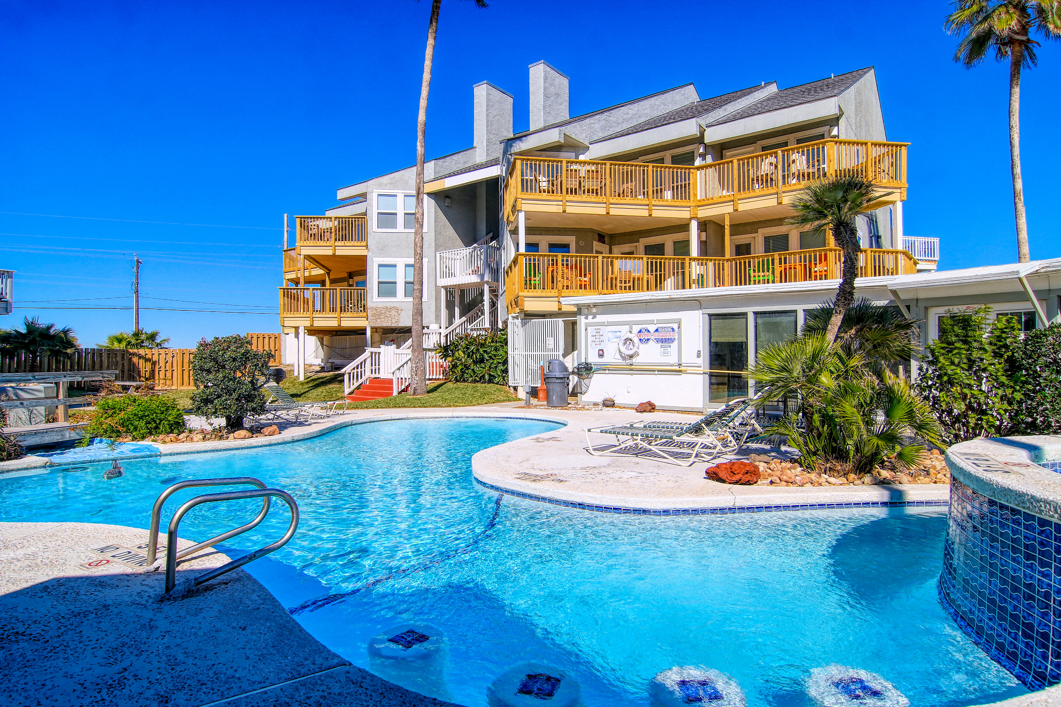 Smiling Jacks Escape | Port Aransas | Silver Sands Vacation Rentals