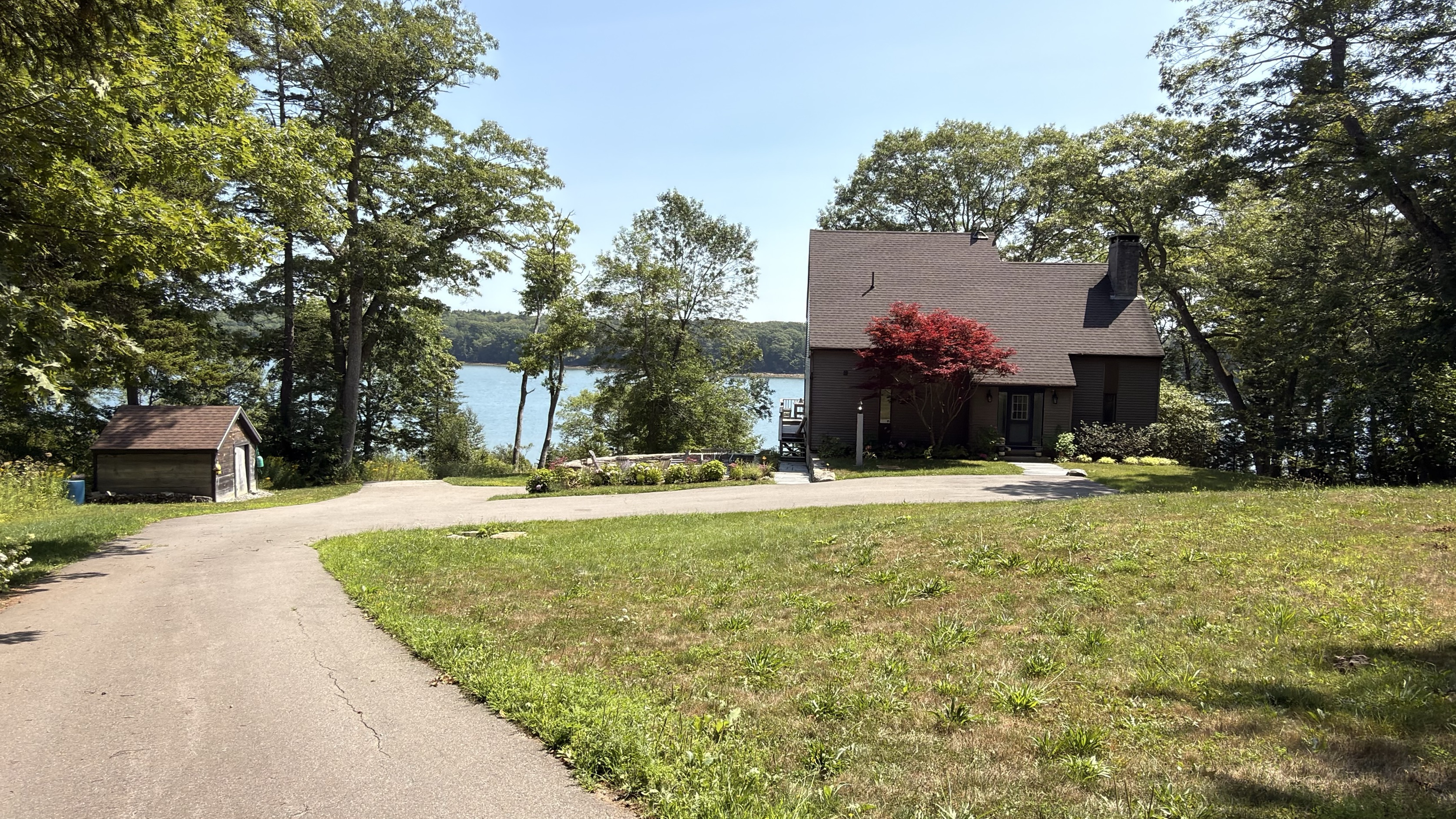 Arden House is a place to slow down, reconnect, and savor the waterfront.