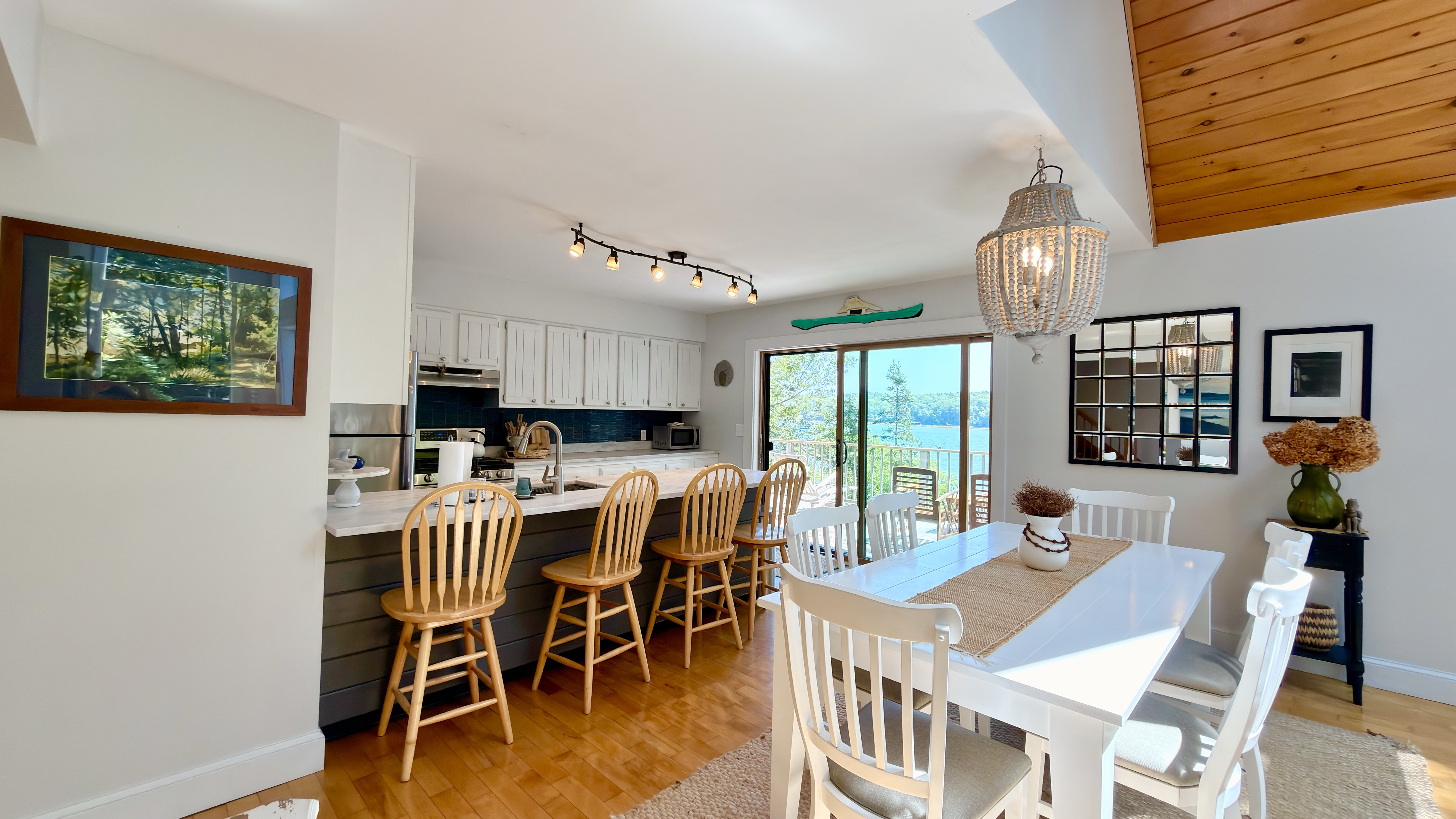 Arden House is a place to slow down, reconnect, and savor the waterfront. | Photo 5