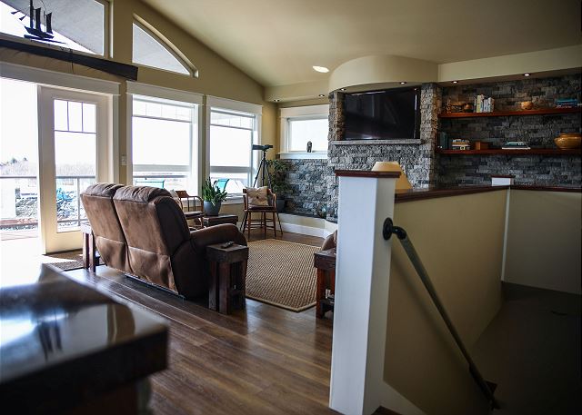 753 Alice Loop - Mariners Rest