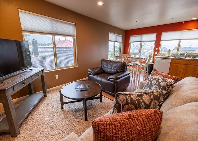 Bayview Heights Unit B 2