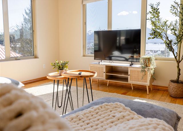 Bayview Heights Unit D 5