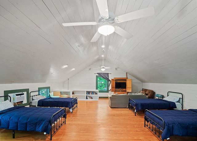 Wonderland Cabin photo 6
