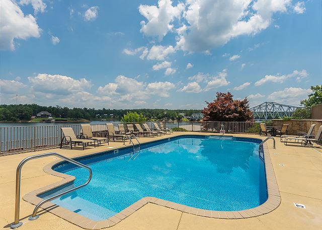Duncan Bridge condo 112 