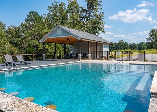 Mallard Pointe 200 photo 3