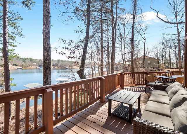 Chalet on Smith Lake photo 16