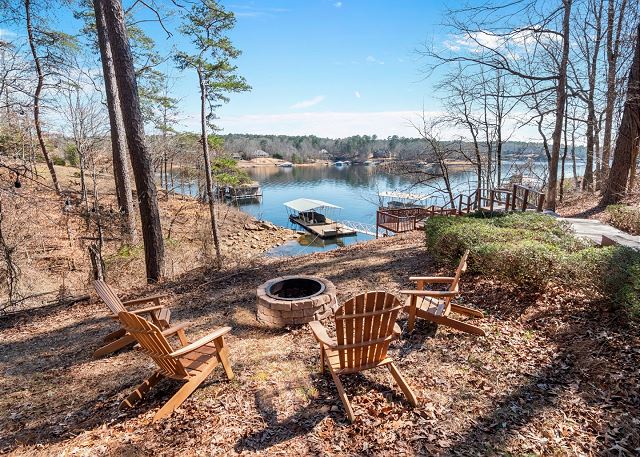 Chalet on Smith Lake photo 19