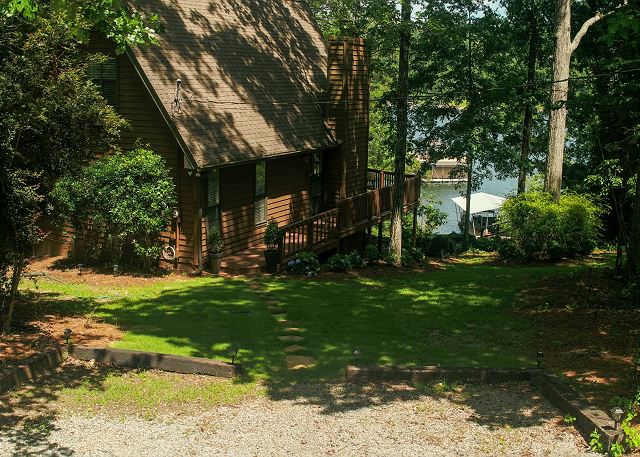 Chalet on Smith Lake photo 24