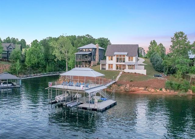 Dock & Awe photo 3