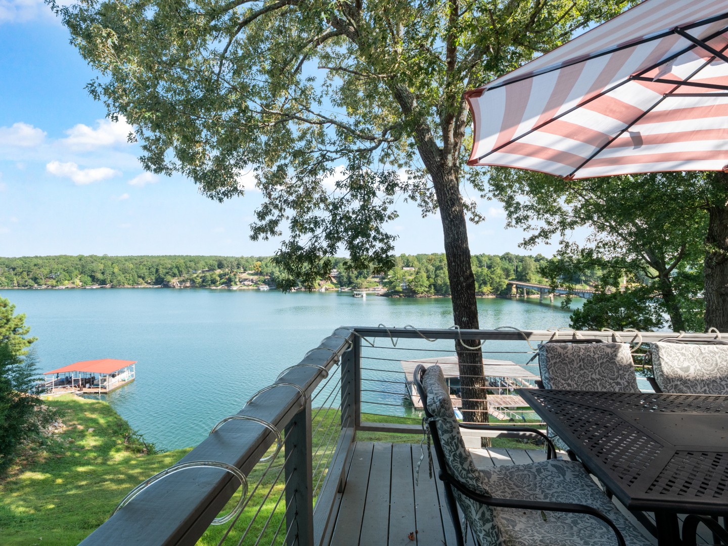 Baileys on the Rocks – Smith Lake vacation rental photo