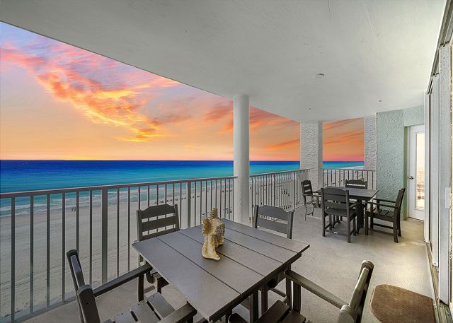 Long Beach 607 Tower 4 ....  Free Beach Chairs With Your Rental