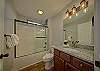 Full bathroom, towels provided