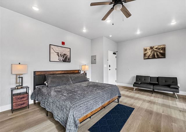 #4 Studio Town Place 2