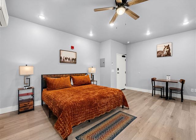 #7 Studio Town Place 2