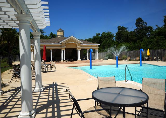 Back Cabana & Pool