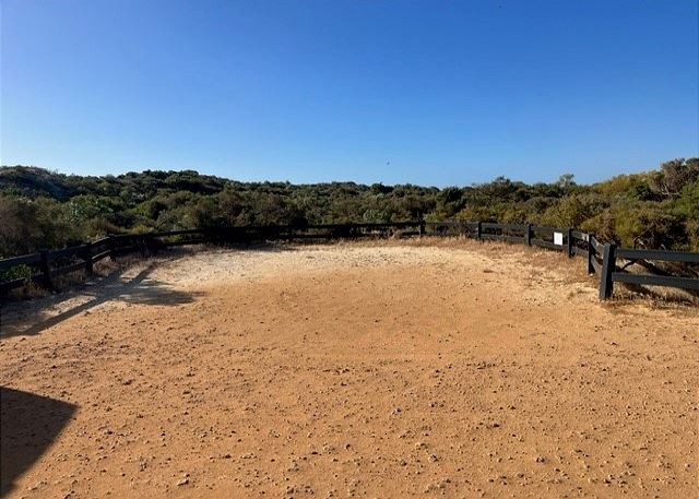 Unpowered Site 24: Peaceful, Beachside Camping with Easy Access to Facilities