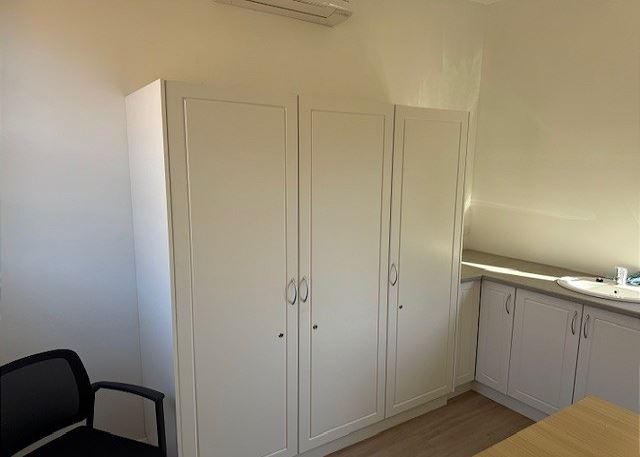 Coorow Butcher Shop: Rent a small room – great spot!