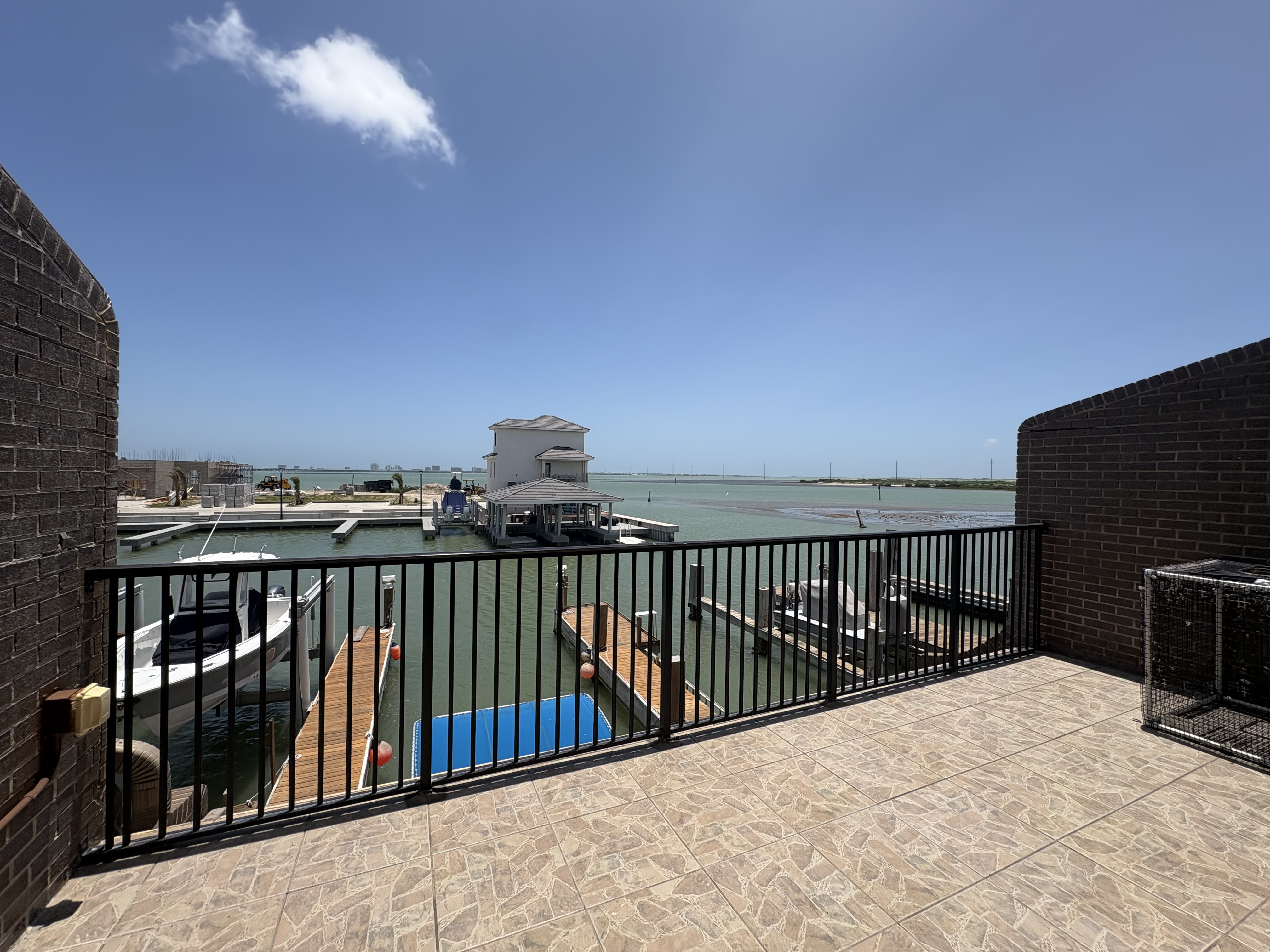 Bayfront Escape with Pier Fishing | Photo 3
