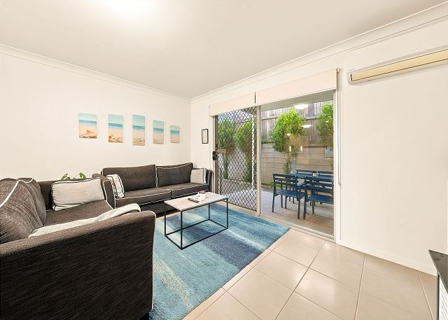Dakabin Comfort Cozy Townhouse Ideal for Families