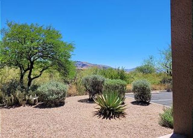 10106W - Private Pet Friendly 3 bedrm with Mountain Views