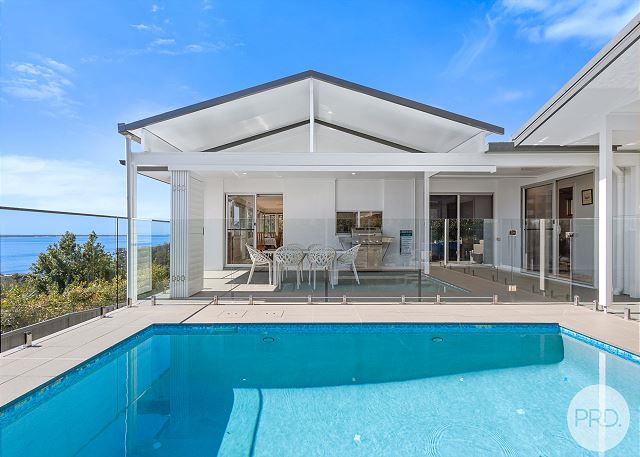 Vista Port Stephens - Luxurious Coastal Retreat