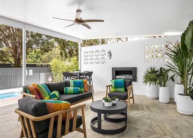 Sandy Toes – Three Lux Retreats with Heated Pool