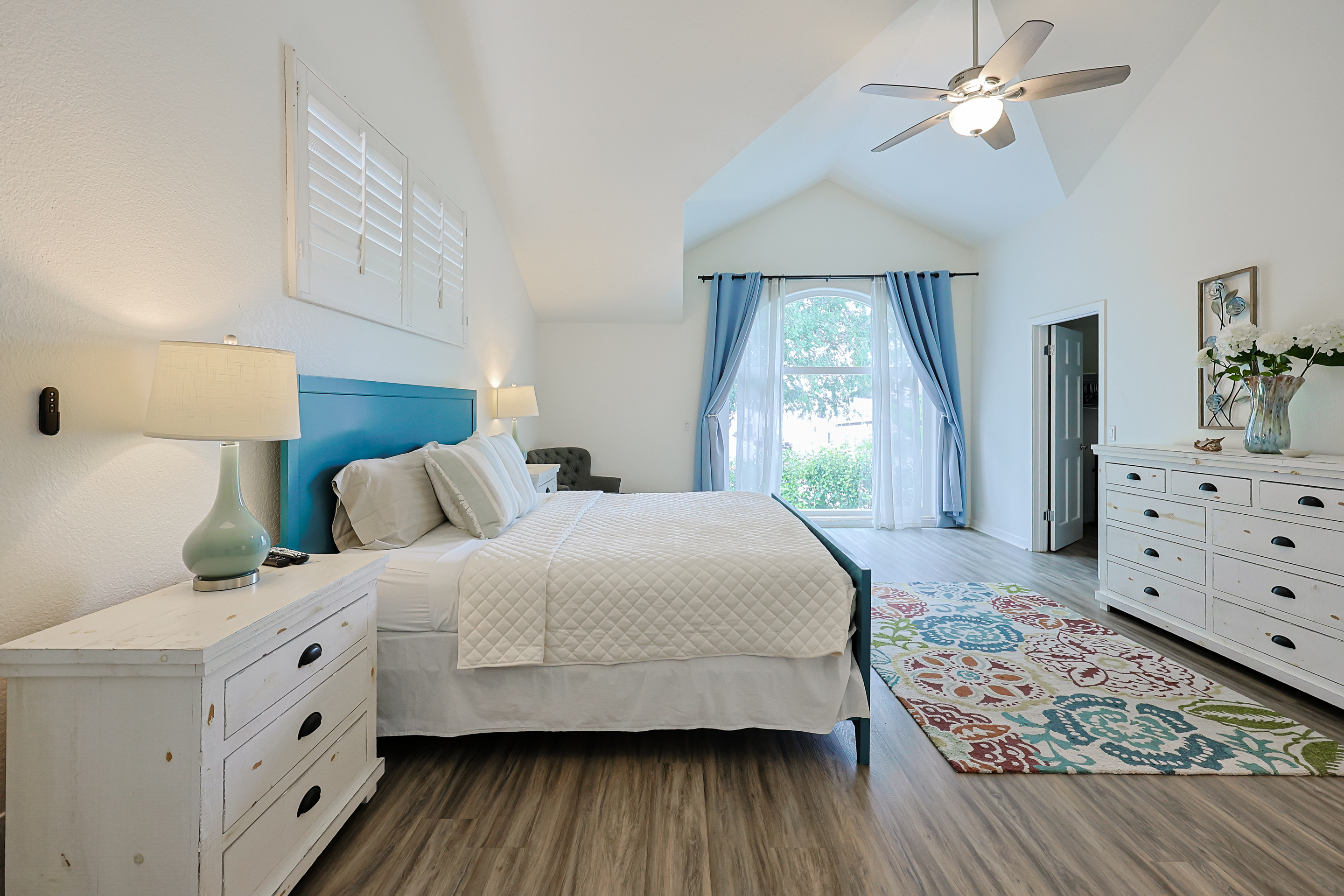 942 D Avenue #A | Photo 16