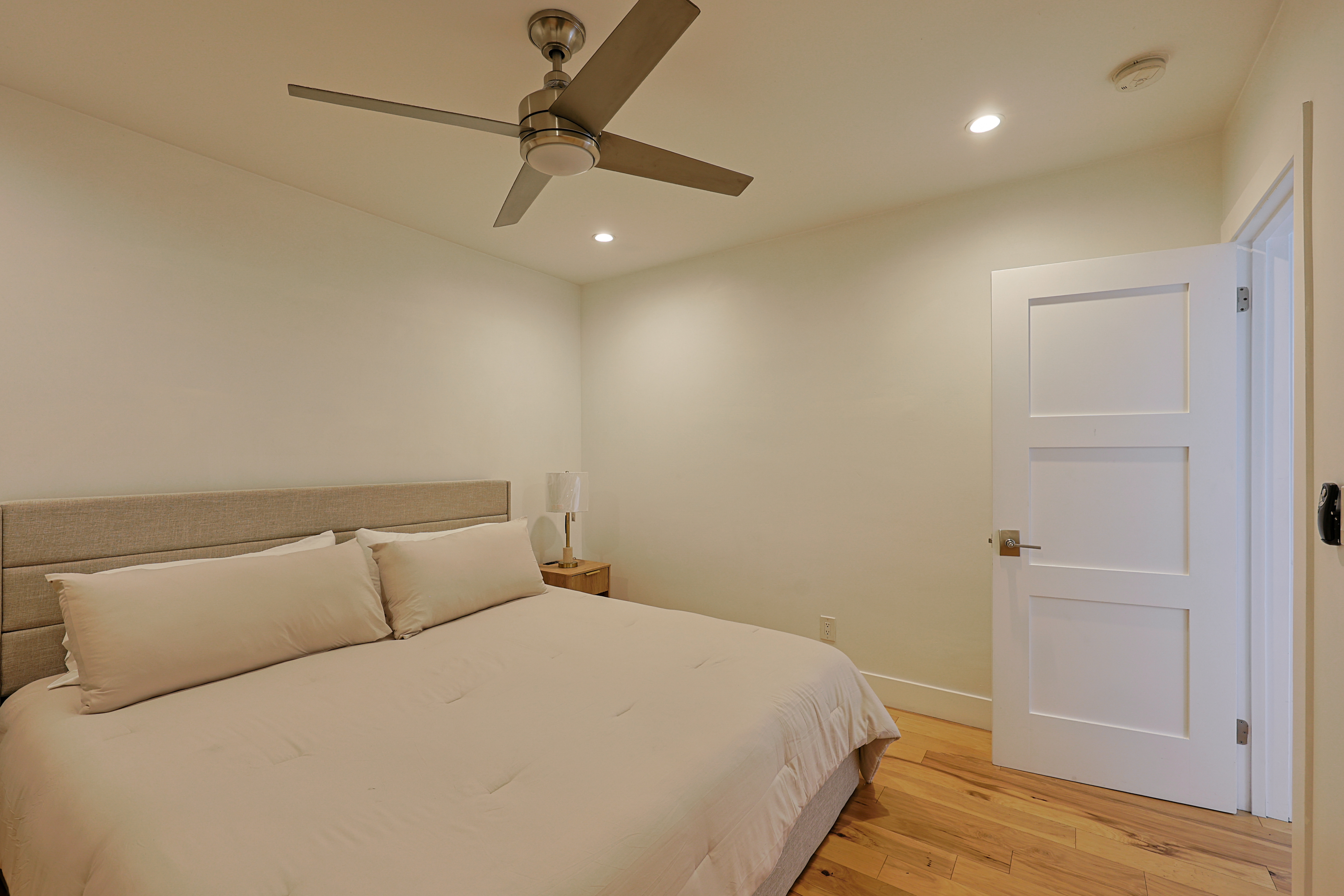 455 Orange Ave Unit C | Photo 16