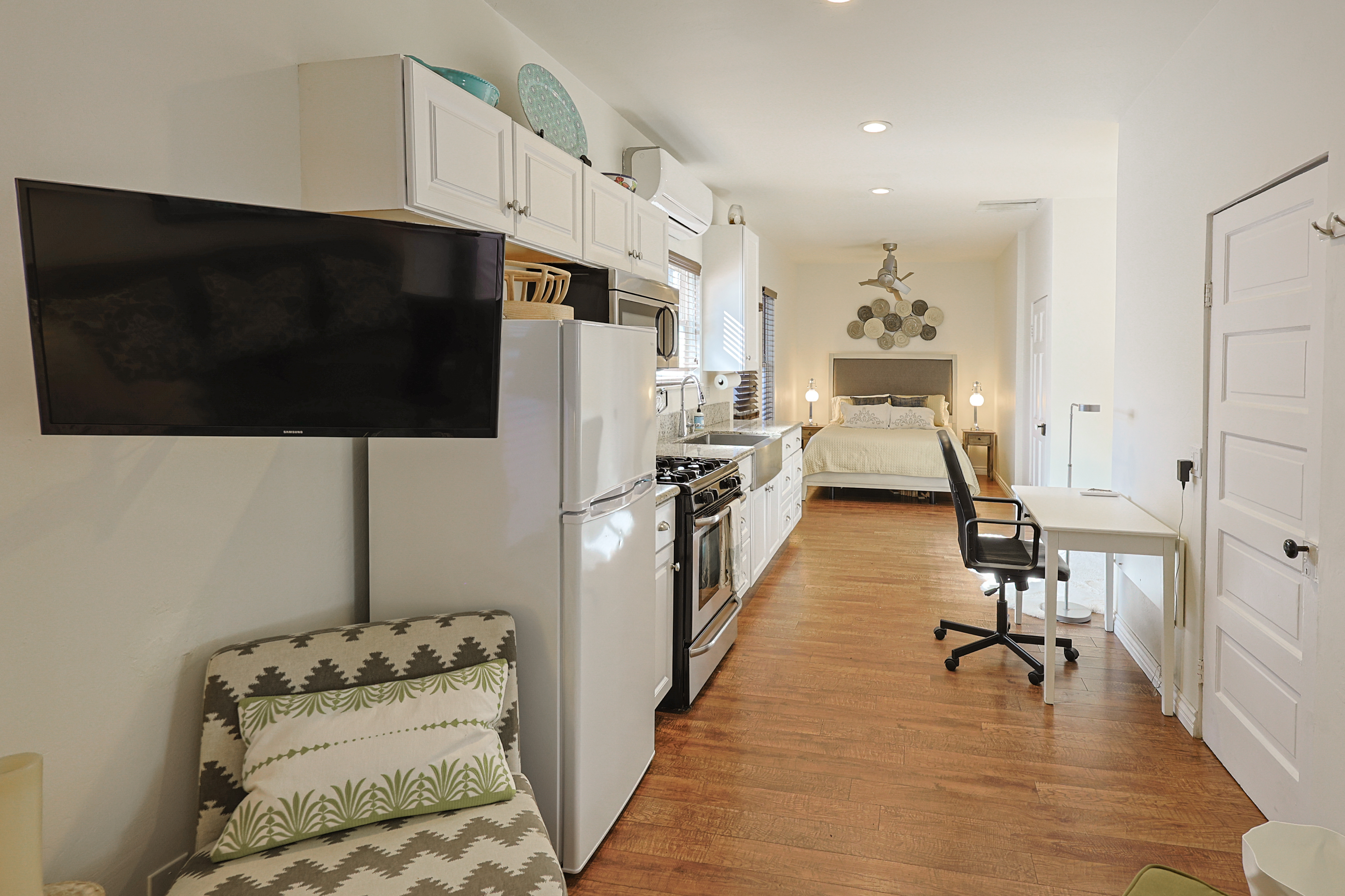 205 1/2 C Ave | Photo 7