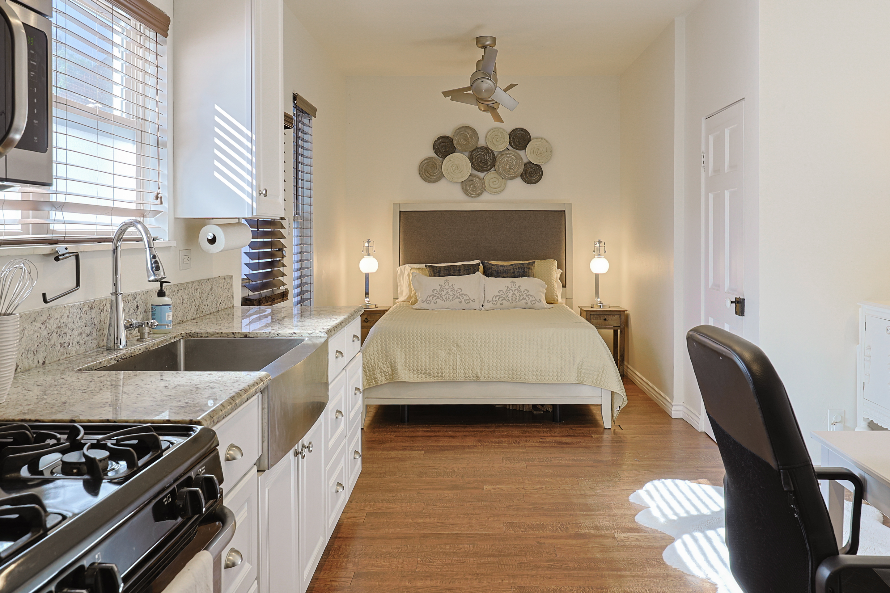 205 1/2 C Ave | Photo 9