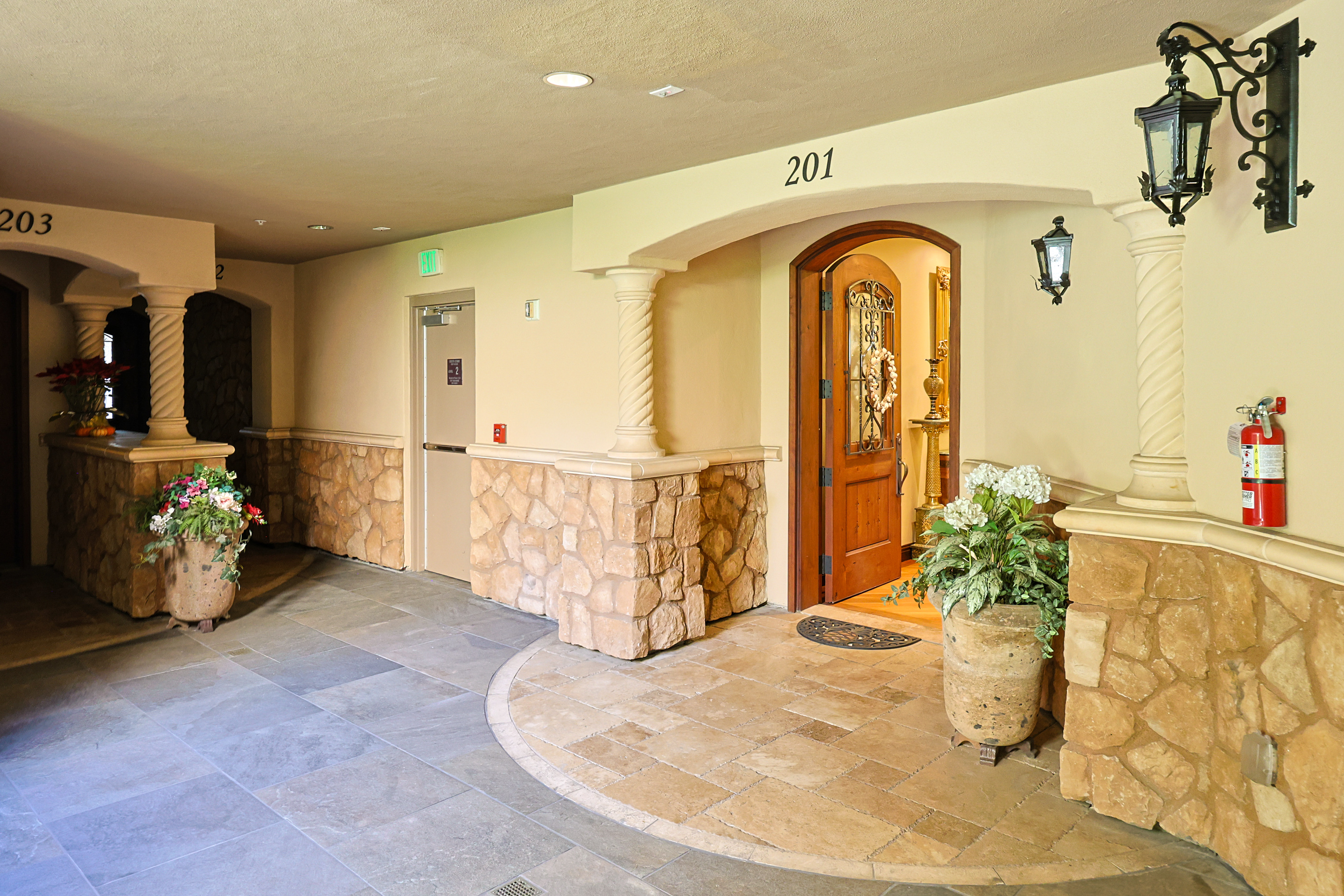 120 C Ave Unit 201 | Photo 2