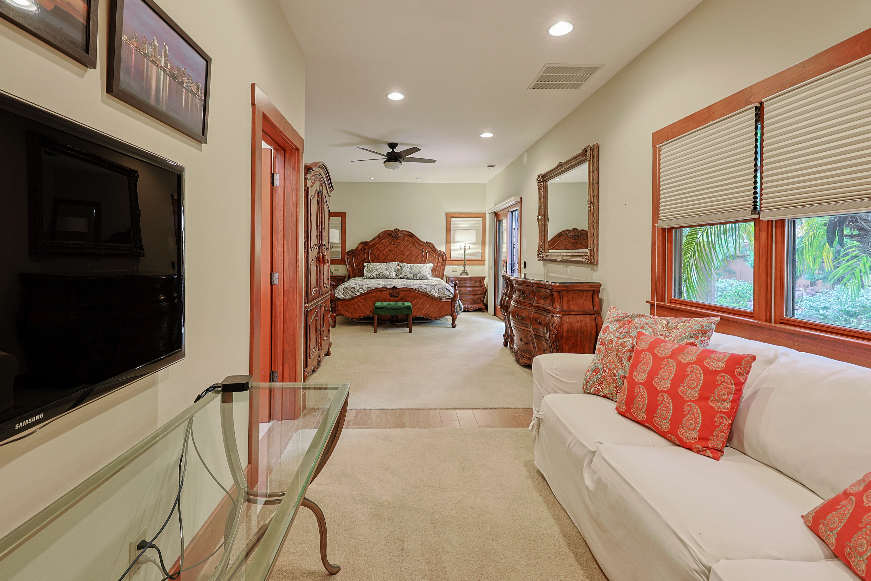 1027EncinoRow | Photo 21