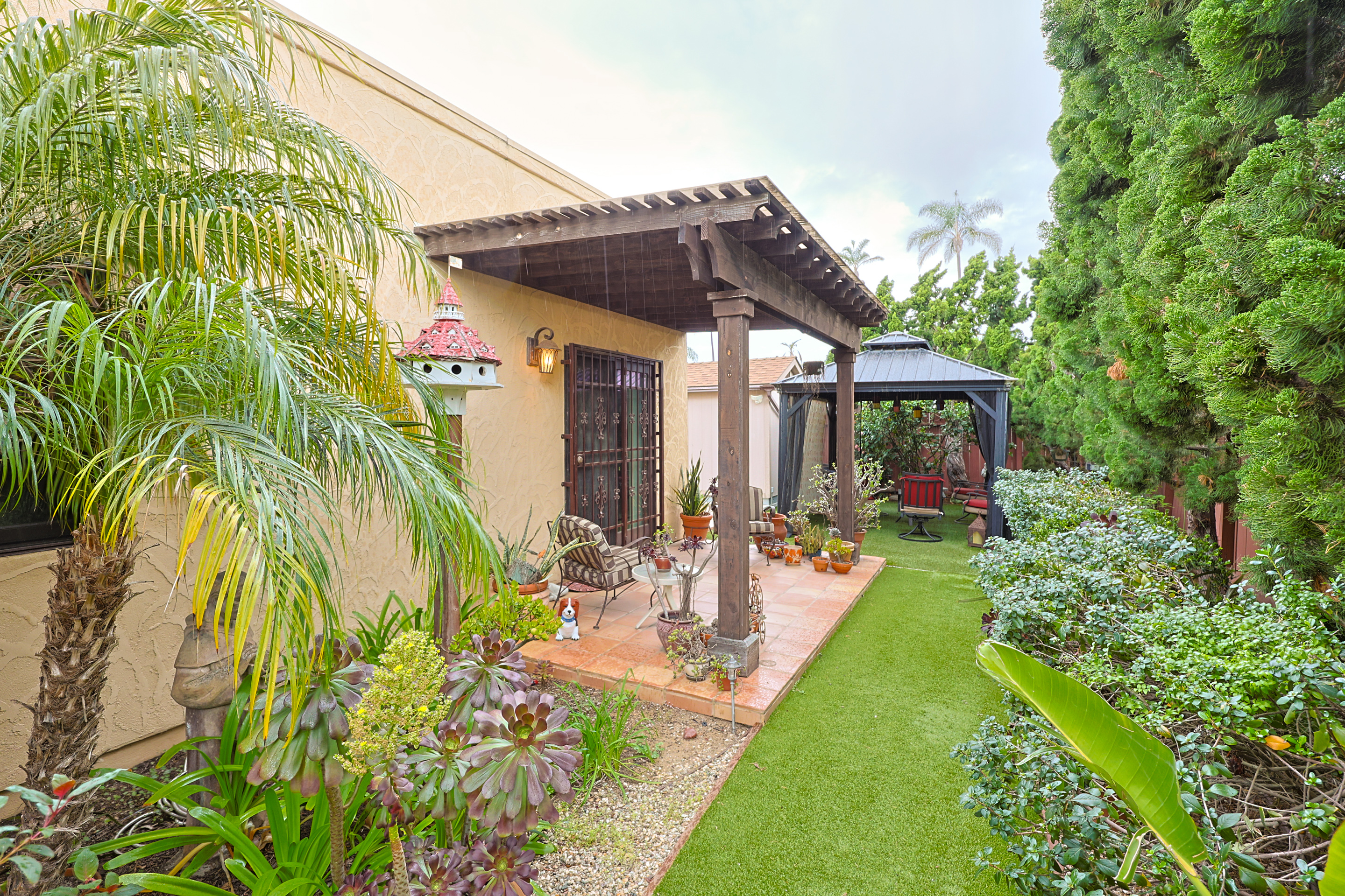 1027EncinoRow | Photo 39