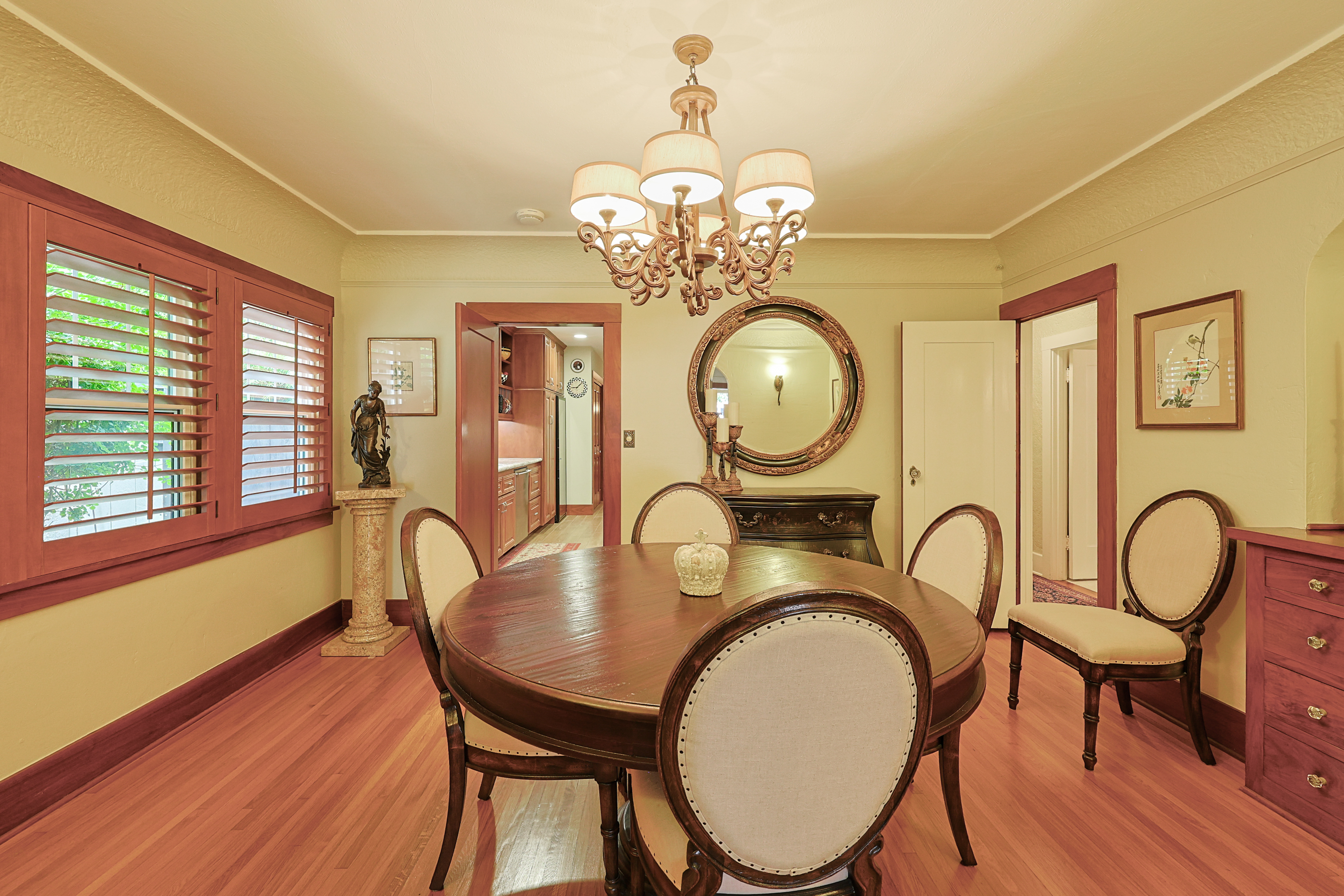 1027EncinoRow | Photo 6