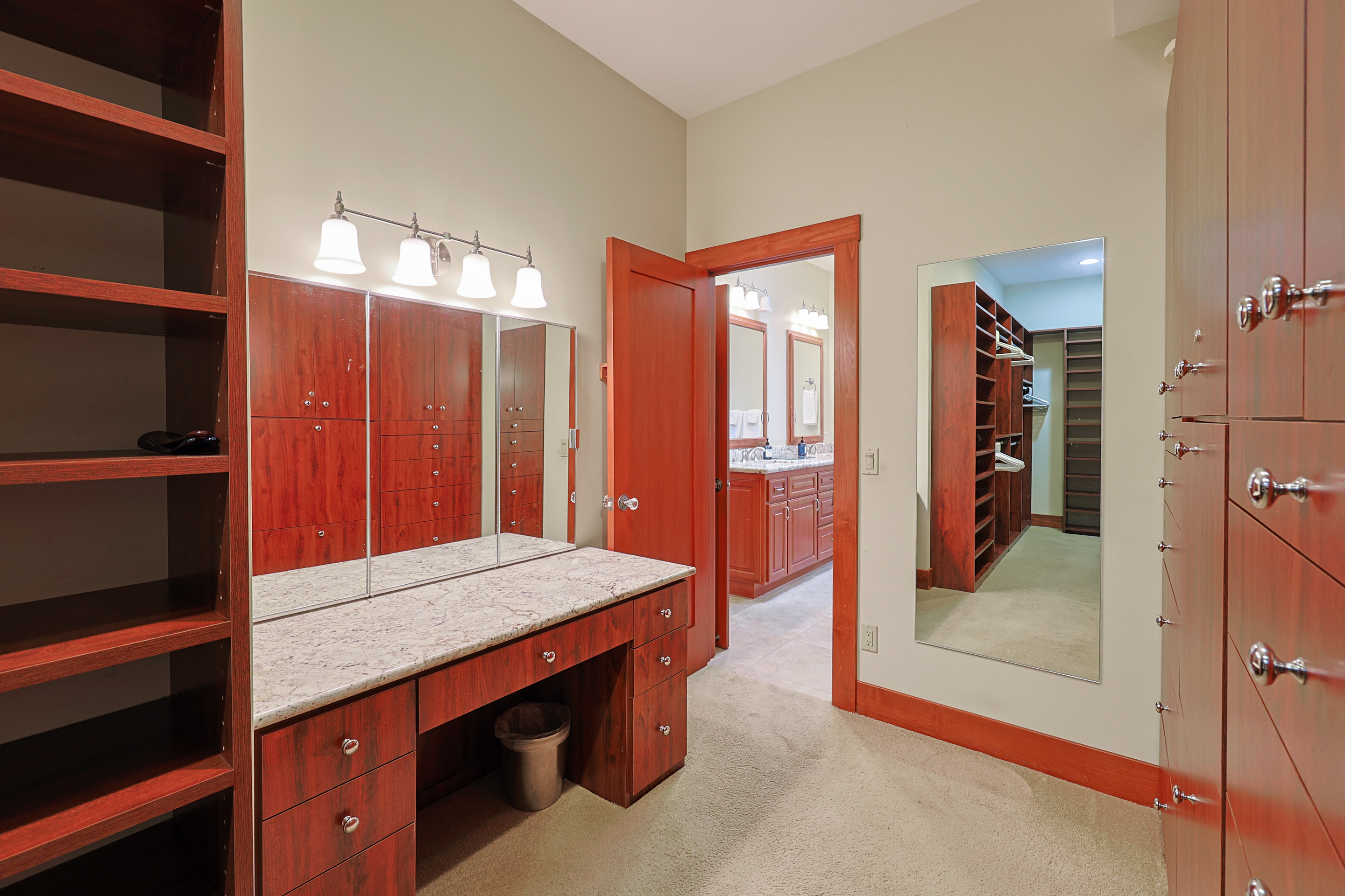 1027EncinoRow | Photo 31