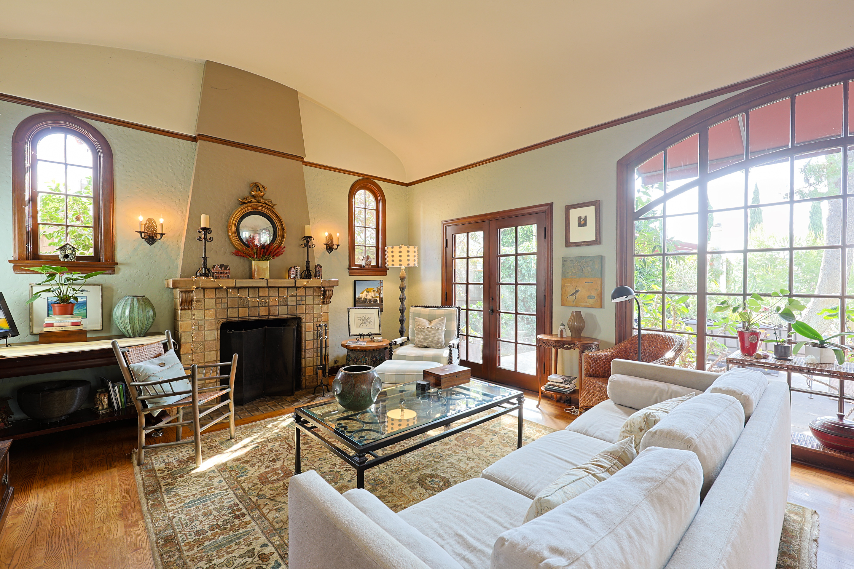 1027 Adella Ave | Photo 10