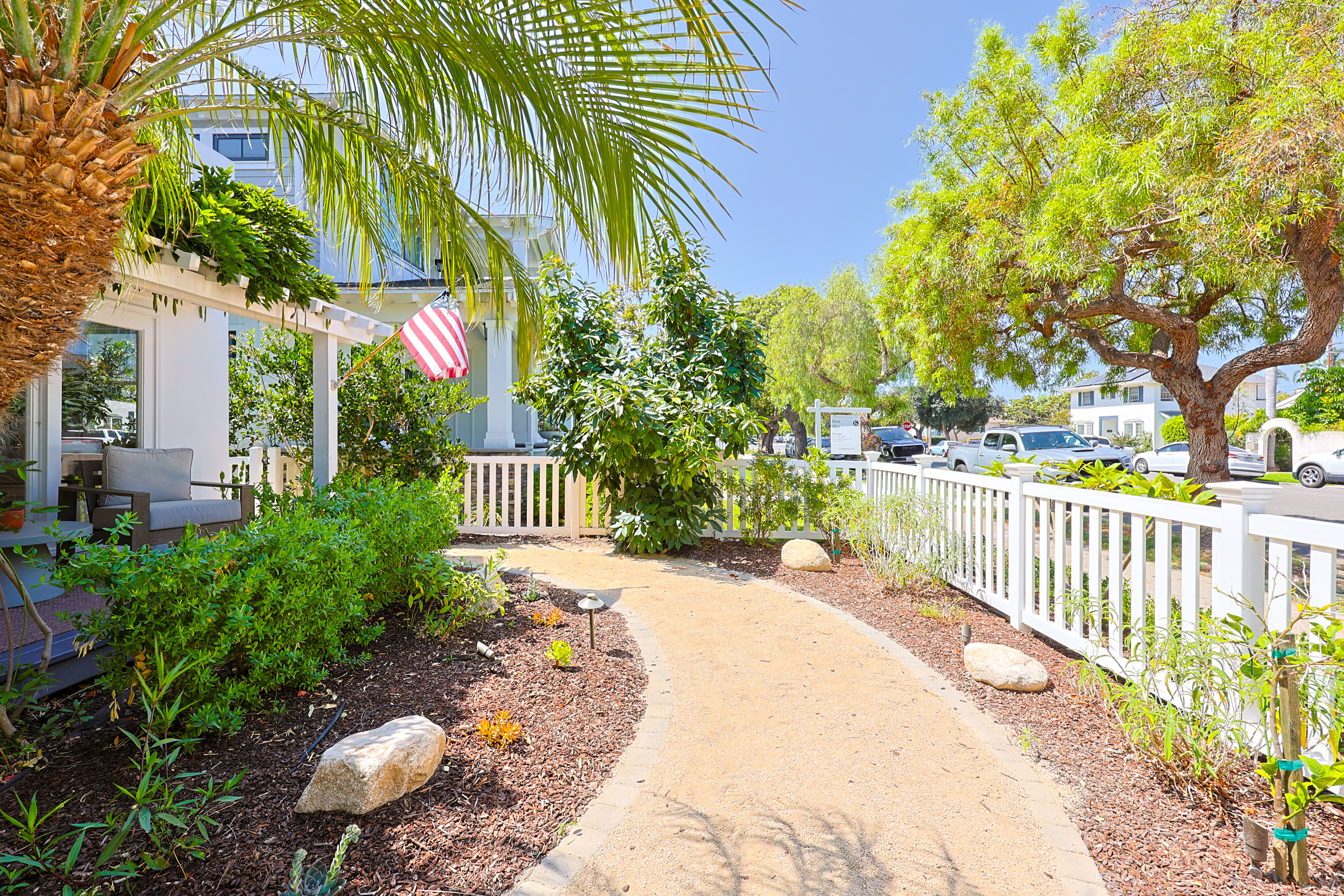 749IAve | Photo 5