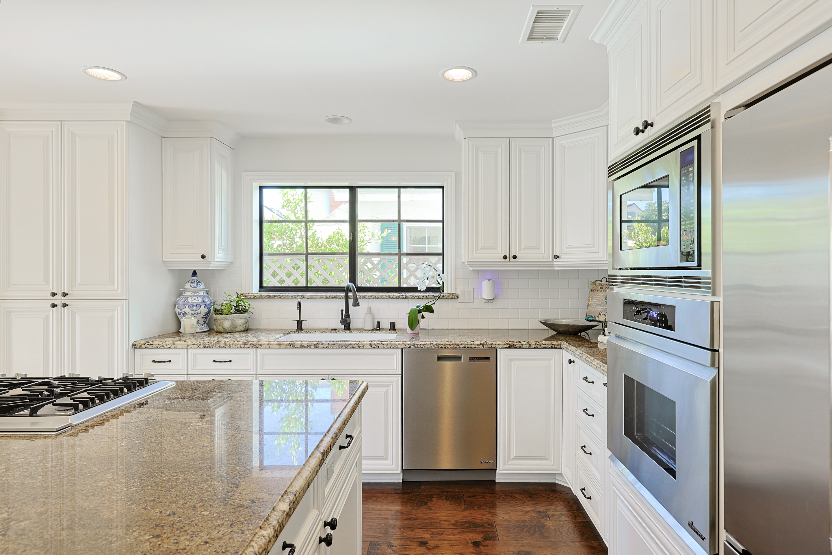 749JAve | Photo 15