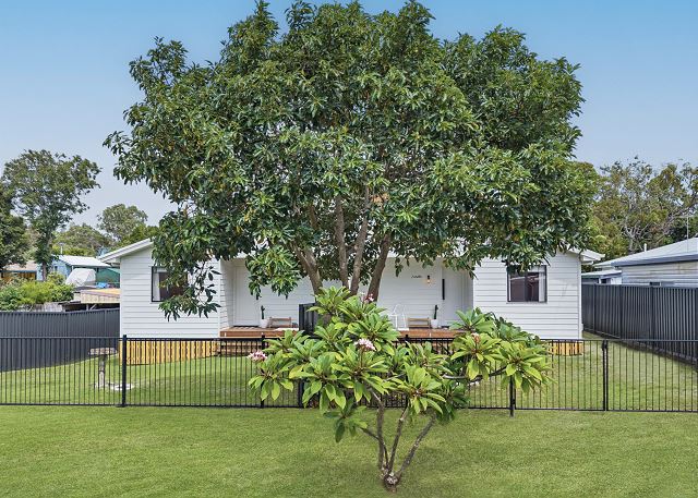 Amity Duo - Roy & Estelles 